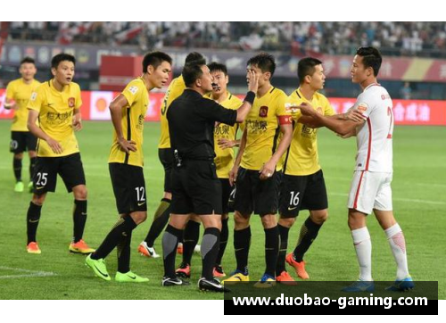 足球界震惊!球员因扣屁眼事件引发广泛关注和争议 足球界震惊!球员因扣屁眼事件引发广泛关注和争议